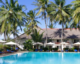 Voyager Beach Resort - Mombasa - Piscina