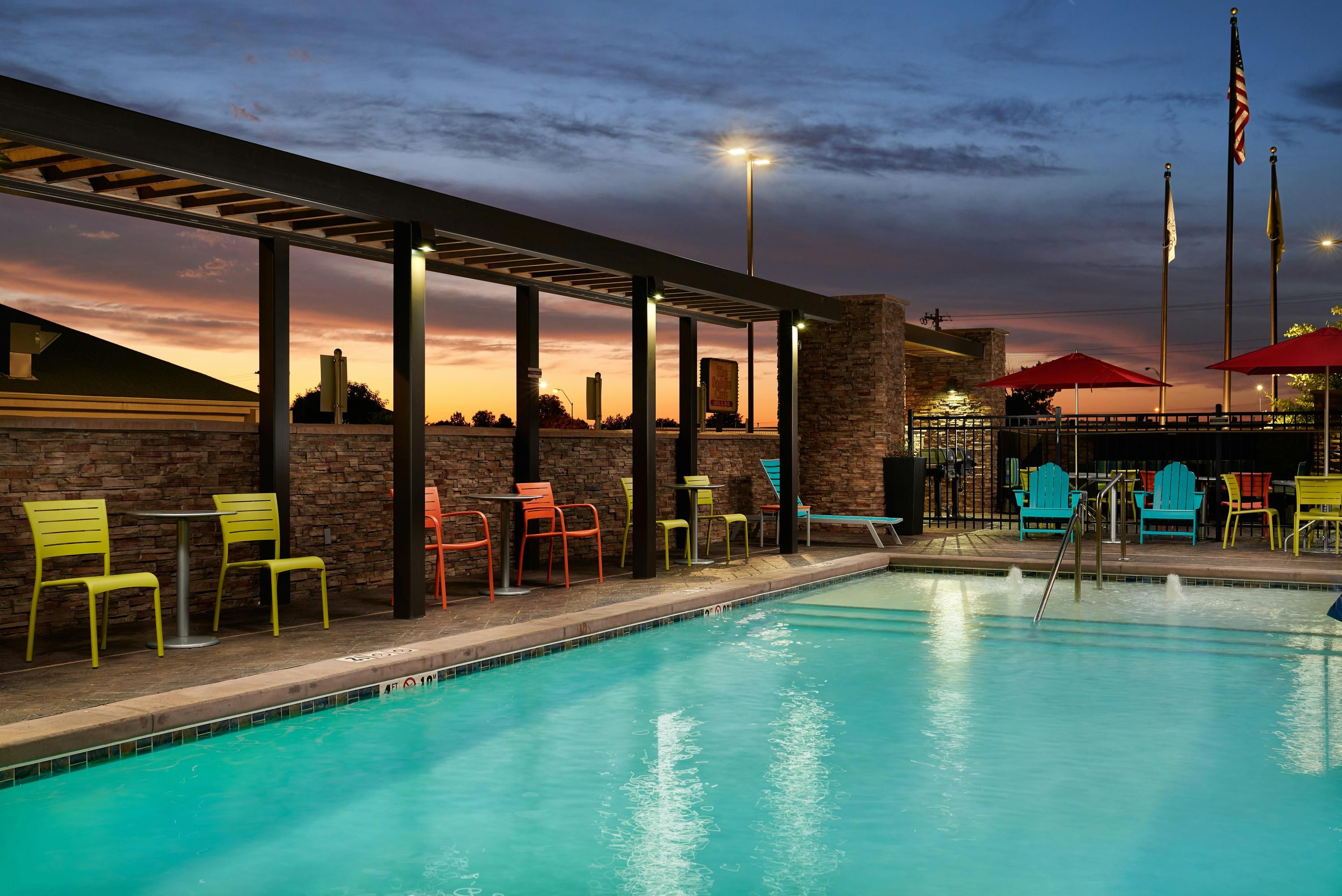 Home 2 Suites by Hilton Muskogee - Muskogee - Bazén