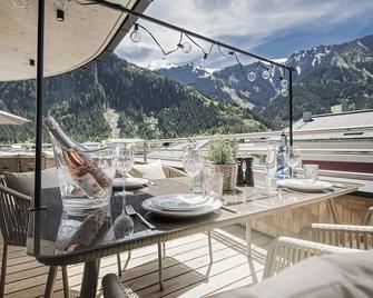 Sieghard Suites Mayrhofen - Mayrhofen - Balcón