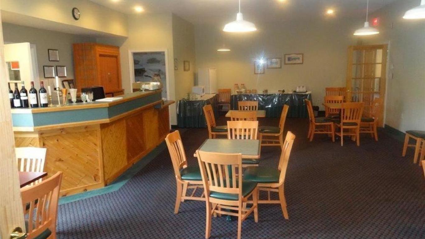 Fisherman's Landing Inn