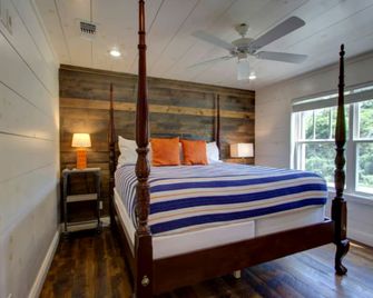 The Hangout on the Caddo River - Glenwood - Habitación