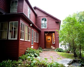 Quaint Maine Farmhouse Near Portland - Gorham - Building