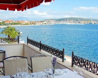 Hotel Val - Seget Donji - Balcón