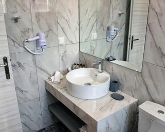 Theros Villas & Suites - Chrisi Ammoudia