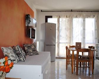 Bnbook Bilo Malpensa - Gallarate - Living room
