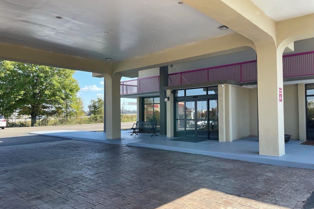 Millennium Inn - Hattiesburg - Lobby