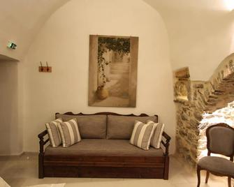 Mesta Mastic - Mesta - Living room