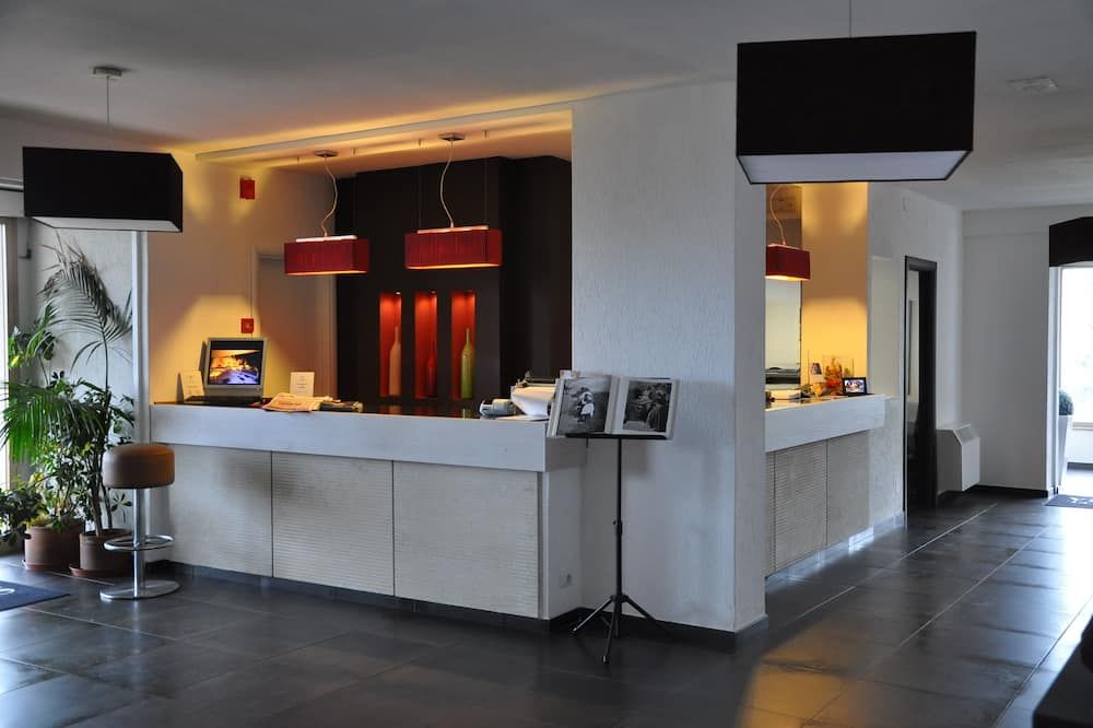 Hotel Sandalia - Nuoro - Recepción
