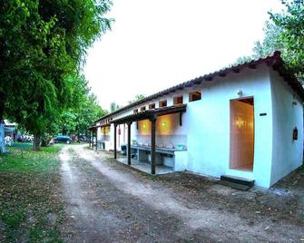 Camping Pitsoni - Sykia - Building