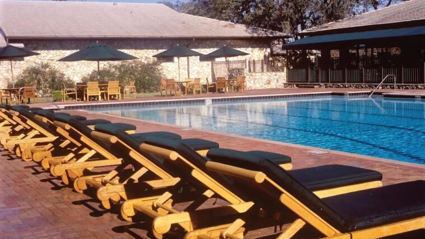 Lakeside Cottages at The Bay Hill Club