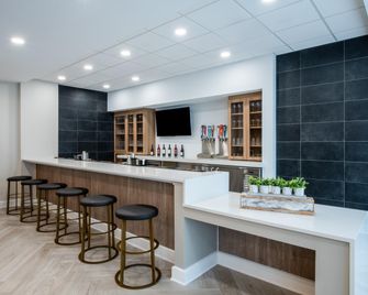 Staybridge Suites Atlanta Airport By IHG - Hapeville - Bar