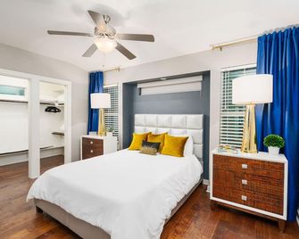 Modern urban spot for a fun, city getaway - San Antonio - Habitación