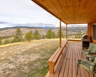 Beautiful family-friendly home nestled in the Montana mountains near Helena - Helena - Balkon