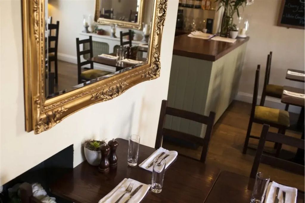 The White Horse Hotel - Pulborough - Restaurace