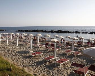 Hotel Valeria Del Mar - Belvedere Marittimo - Beach