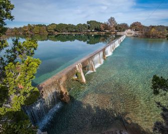 Cabin 2 Of 7 With Private River Access To The Nueces River - Camp Wood - Beach