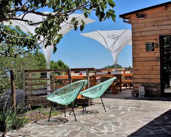 Glamping Hills - Bragança - Patio