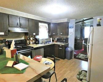 Quiet Cozy Home in God's Country Potter County PA\n - Coudersport - Cocina