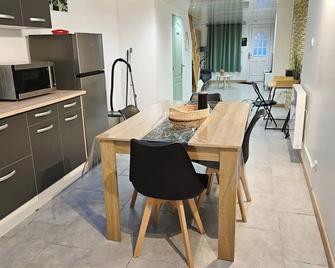 À la belle étoile - Rocroi - Comedor