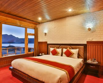 Snow Pine Cottage - Spangmik - Bedroom