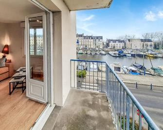 Amazing Apartment In Redon With Wifi - Redon - Balcony