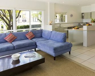 Noosa River Gardens 8 Hilton Terrace 76 - Noosaville