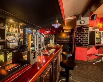 The Golden Eagle - Chester - Bar