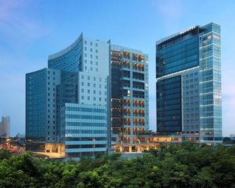 Novotel Samator Surabaya Timur - Surabaya - Building