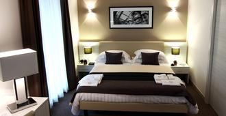 Stelle Hotel The Businest - Napoli - Soverom