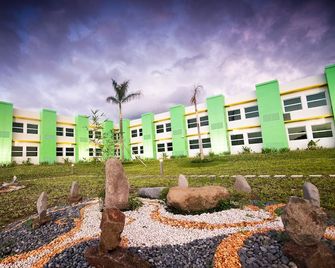 Go Hotels Dumaguete - Dumaguete - Budynek