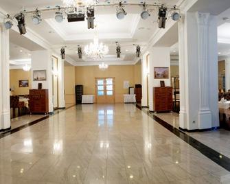 Stavropol Hotel - Stavropol - Lobby