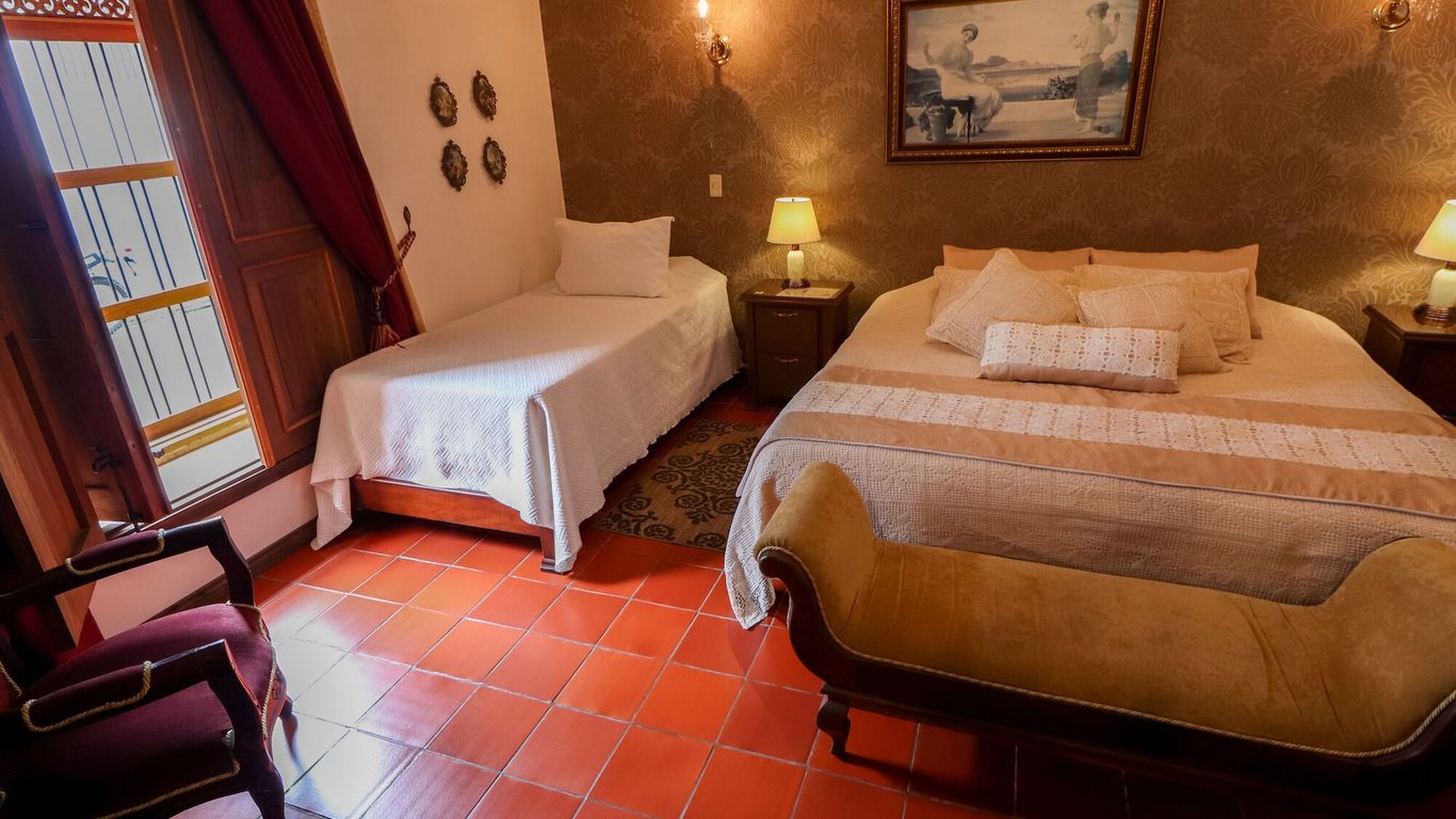 Casa Lola Hotel Boutique