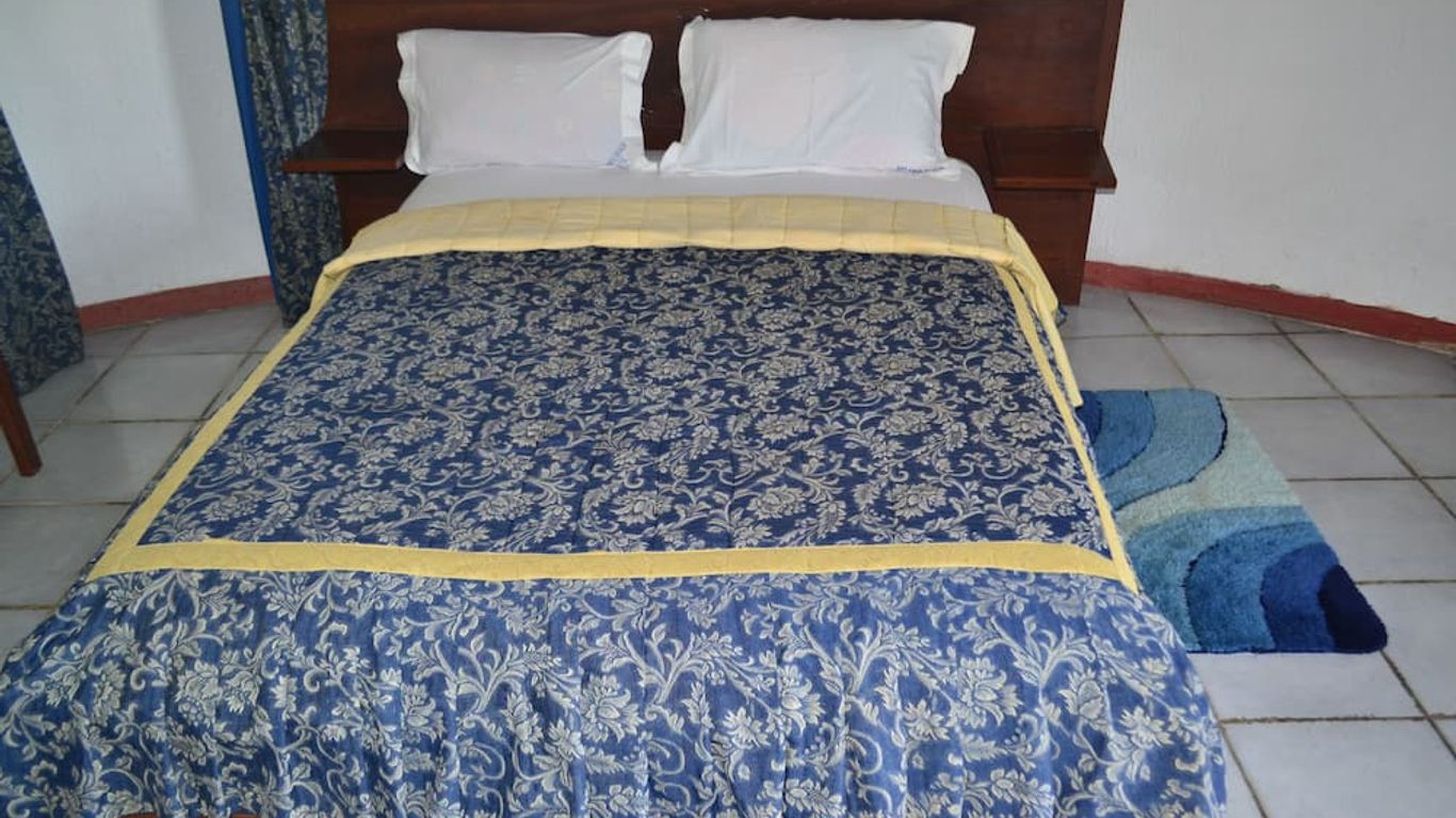 أدرين بيتش هوتل