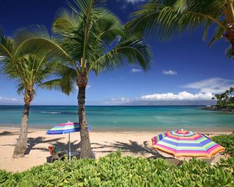 The Mauian Hotel - Lahaina - Beach