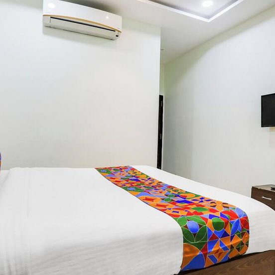Hotel Johar Inn image 1