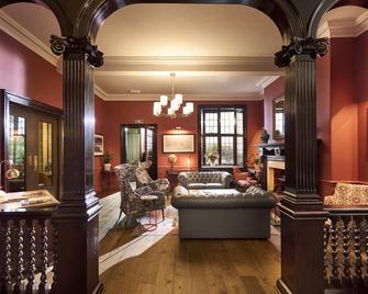 Royal Marine Hotel - Brora - Living room