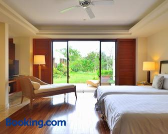 The Atta Terrace Club Towers - Onna - Bedroom