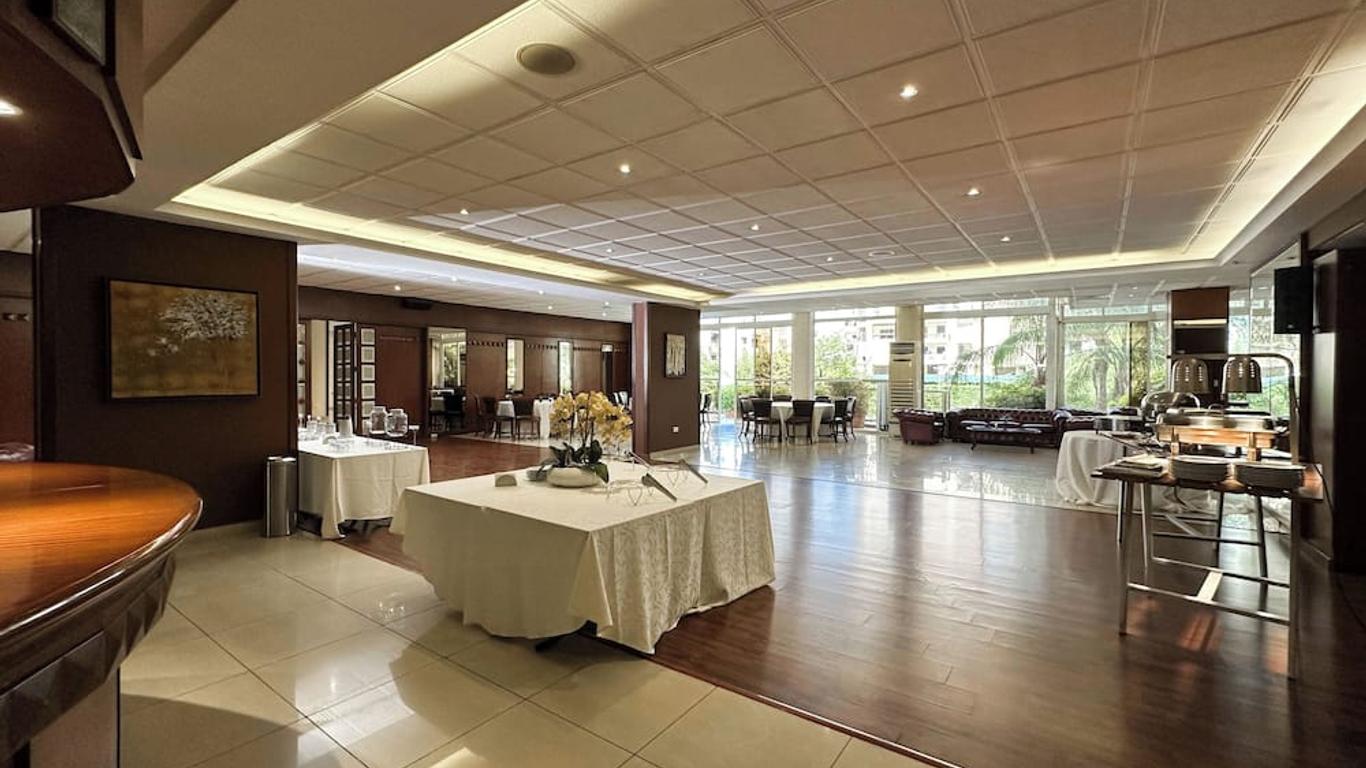 فندق كوزموبوليتان