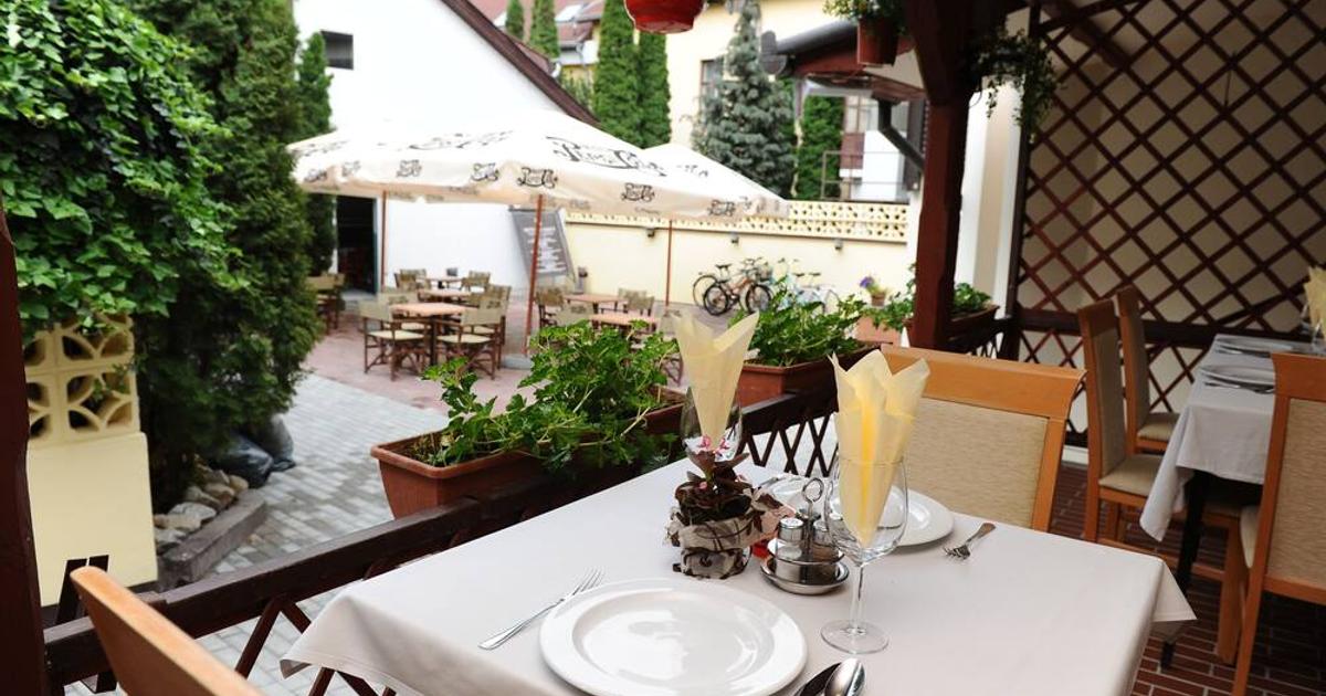 recenzie firmy hotel minaret eger