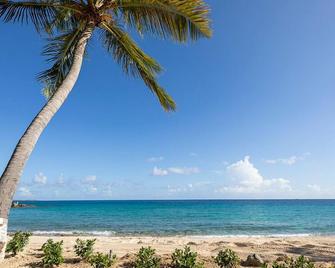 Very Romantic Secluded Beach Getaway in St. Thomas Island - Saint Thomas Island - Praia