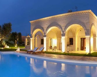 Donna Lucrezia - Savelletri - Piscina