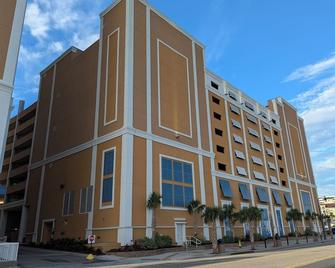 Westgate Myrtle Beach Oceanfront Resort - Myrtle Beach - Building