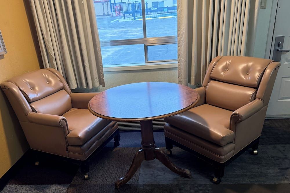 ثاندربيرد موتل - إلكو - حوض السباحة