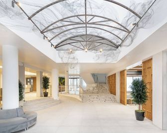 Grand Hotel Sunny Beach - סאני ביץ' - לובי