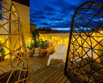 Hotel Sancho Abarca Petit Spa - Osca - Pati