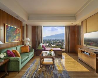 Shangri-La Chiang Mai - צ'אנג מאי - סלון
