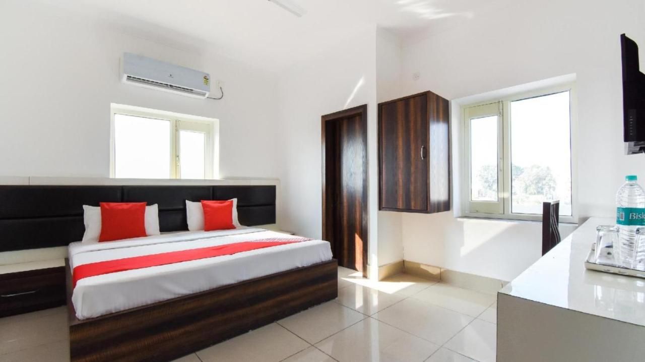 Hotel Bhardwaj thumbnail 2
