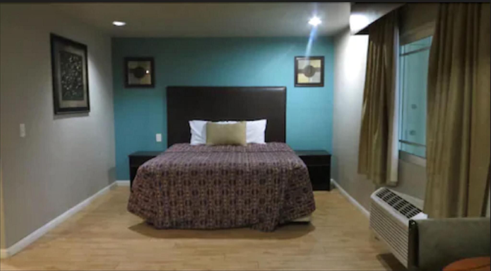Rocky Inn Motel - לונג ביץ' - חדר שינה
