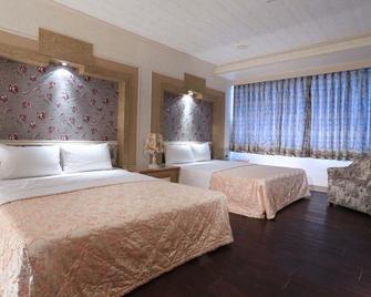 Kings Hotel - Yilan City - Habitación