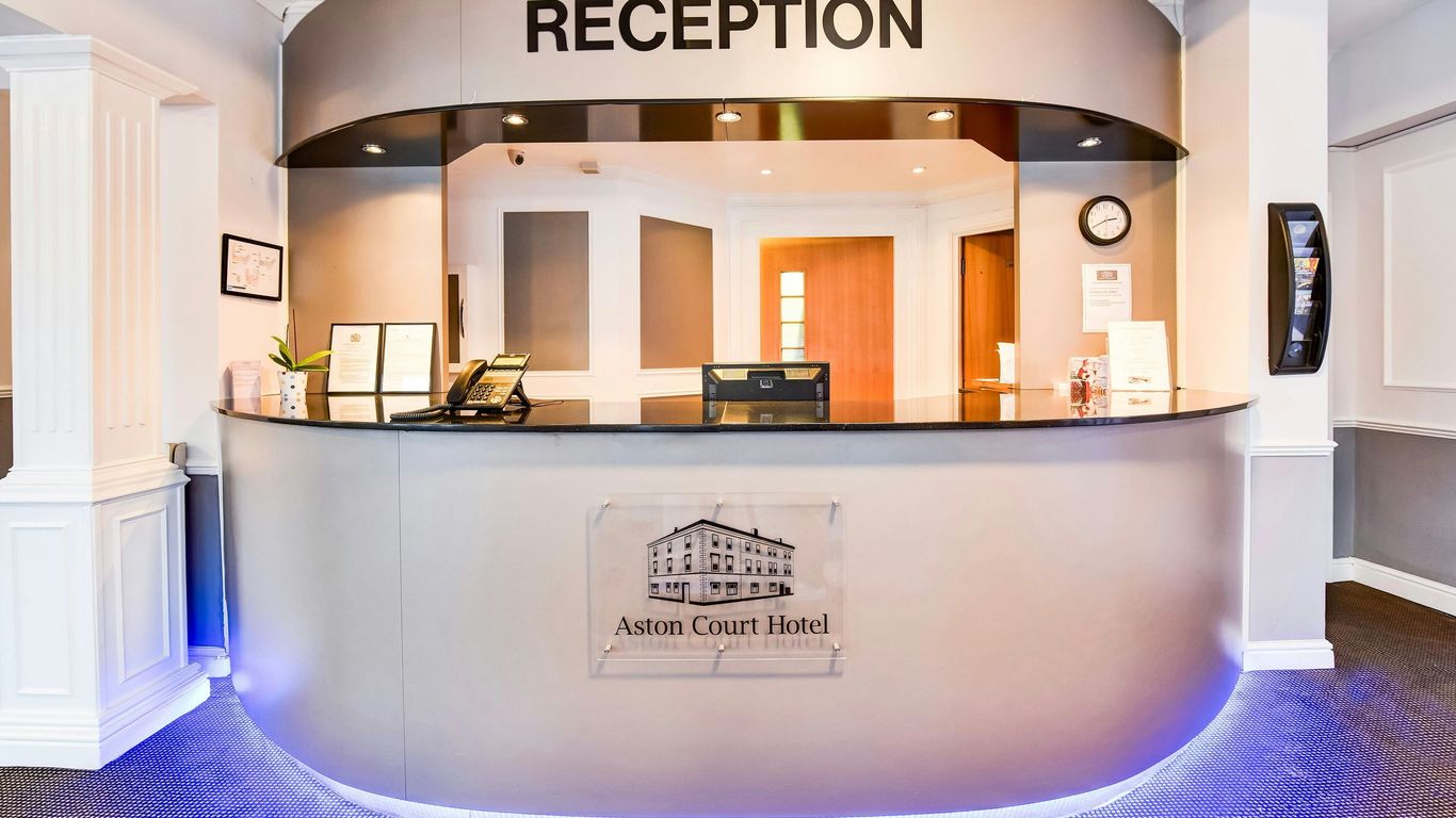 Smart Aston Court Hotel